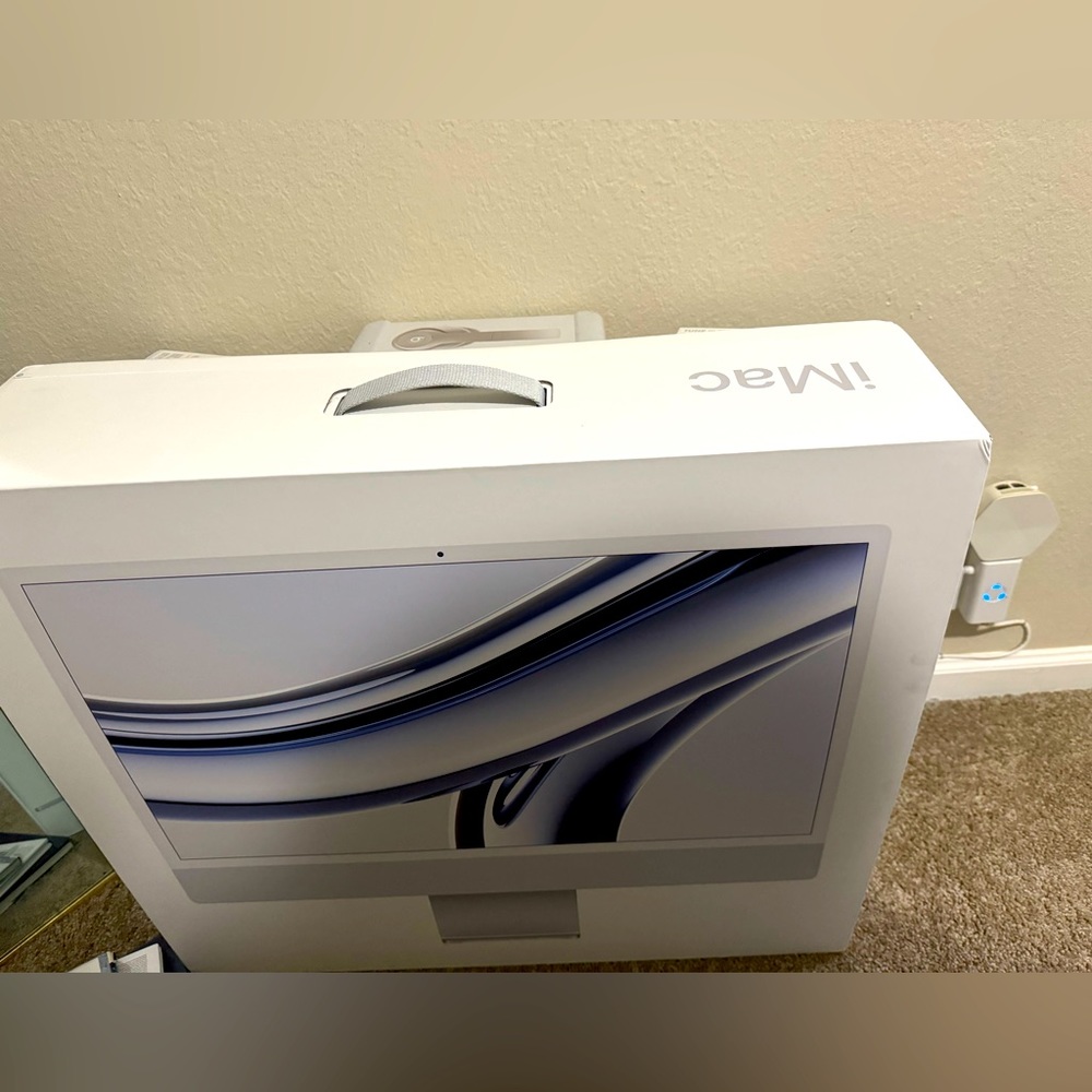 Apple - iMac 24" All-in-One - M3 chip - 8GB Memory - 512GB